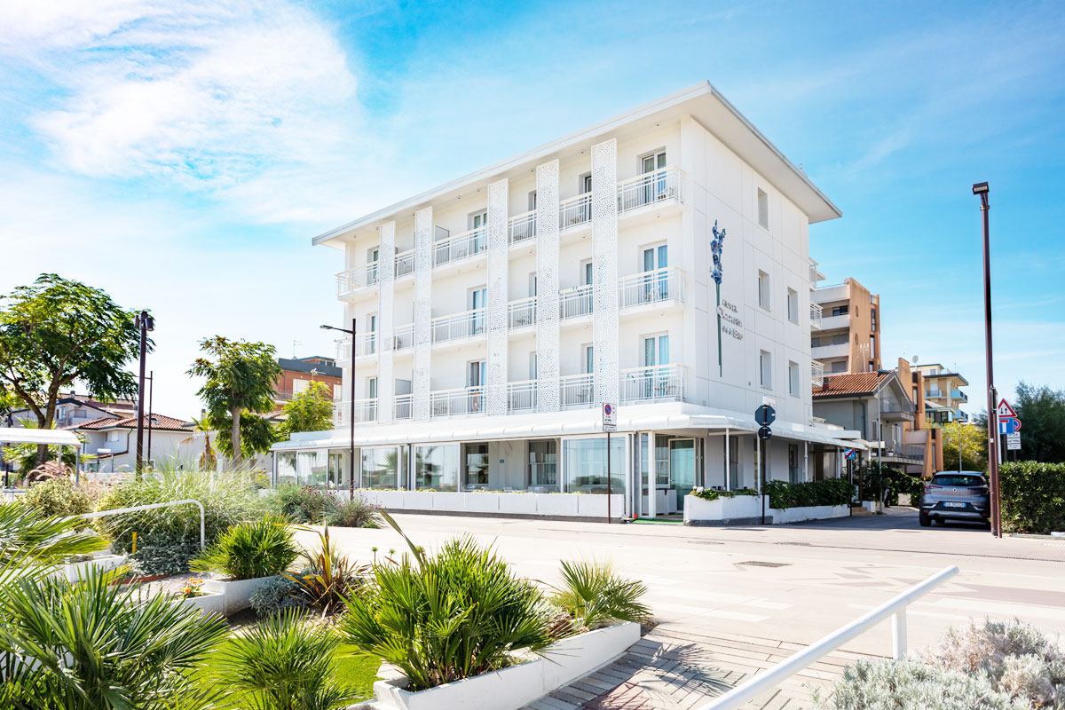 3-Sterne-Hotel Orchidea Blu Rimini direkt am Meer